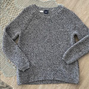 Gap sweater